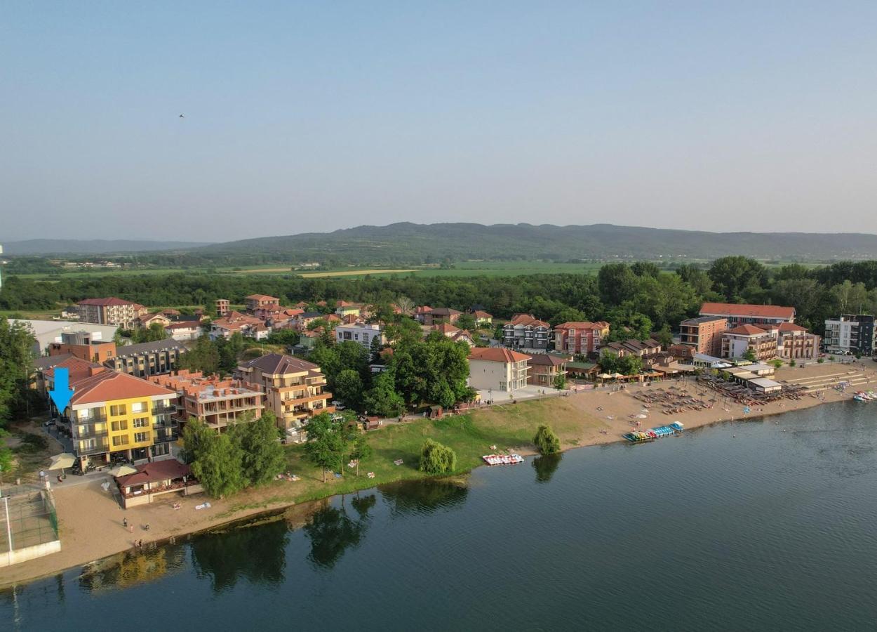 Code Srebrno Jezero Apartment เวลิโก กราดิชเต ภายนอก รูปภาพ